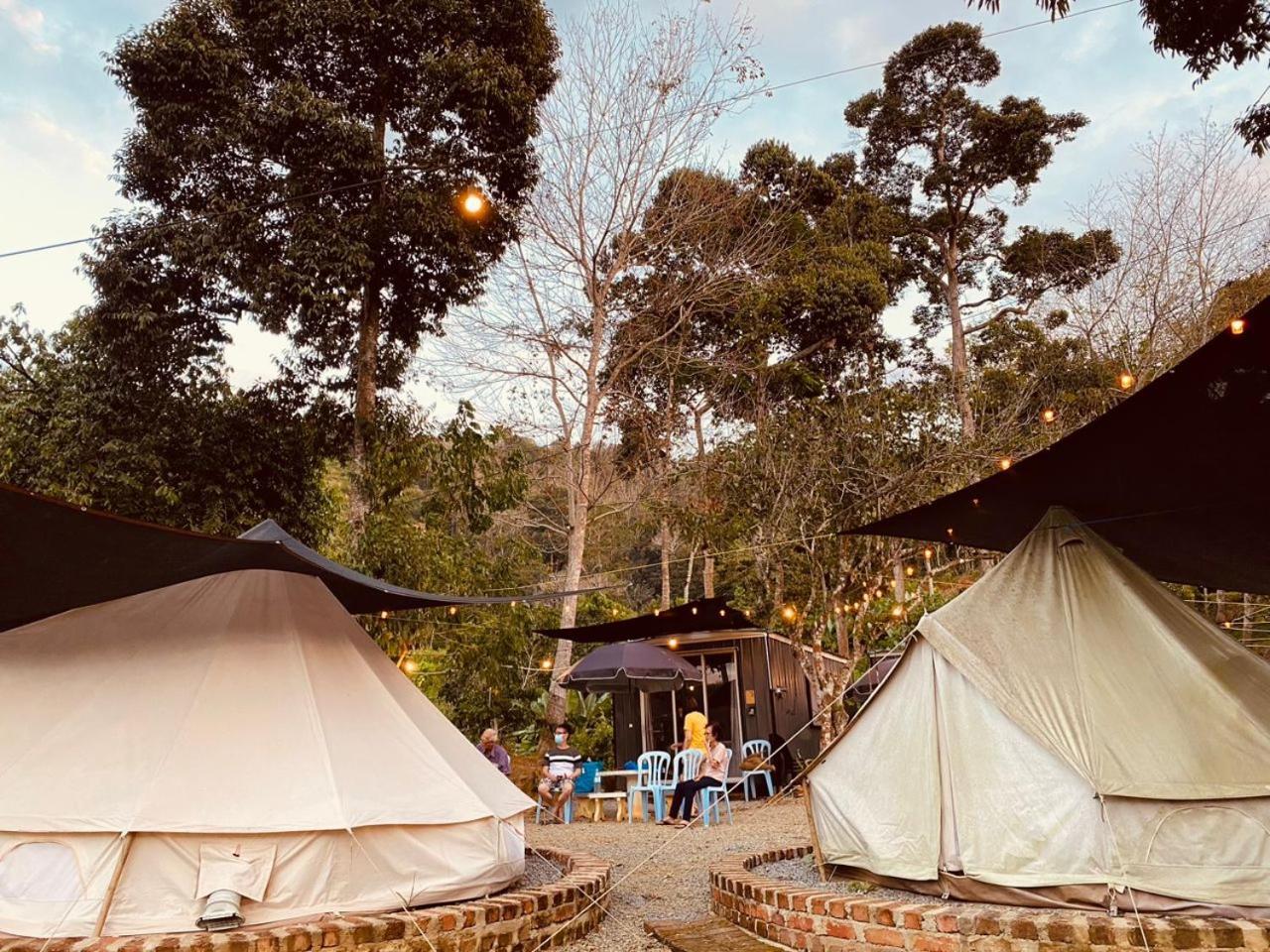 Tanah Merah Glamping Village Куала-Кангсар Экстерьер фото