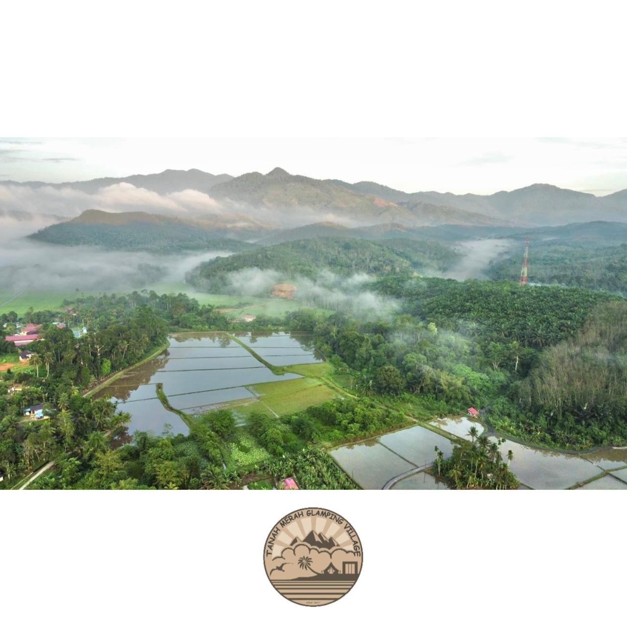 Tanah Merah Glamping Village Куала-Кангсар Экстерьер фото